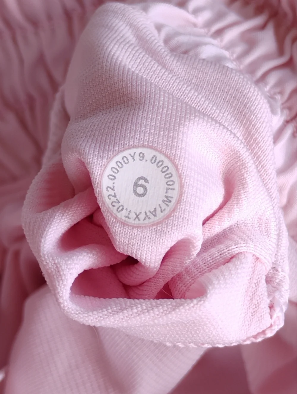 Lululemon Strawberry Milkshake Hotty Hot Shorts Size 6 - Picture 11 of 12